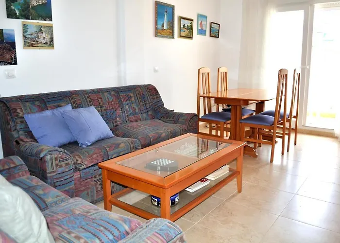 Apartment Carrer Salpa Diii, 2 Dormitorios, By Bookindenia *