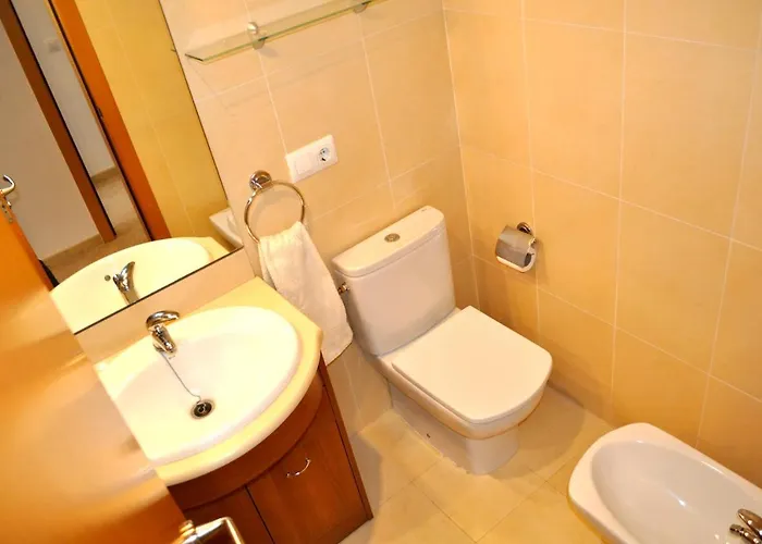 Apartment Carrer Salpa Diii, 2 Dormitorios, By Bookindenia Denia
